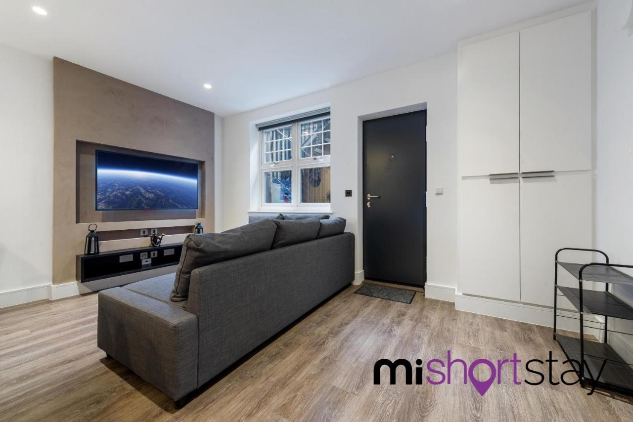 The Residence Fitzrovia - Private One Bedroom Apartment With Own Entrance Лондон Екстер'єр фото