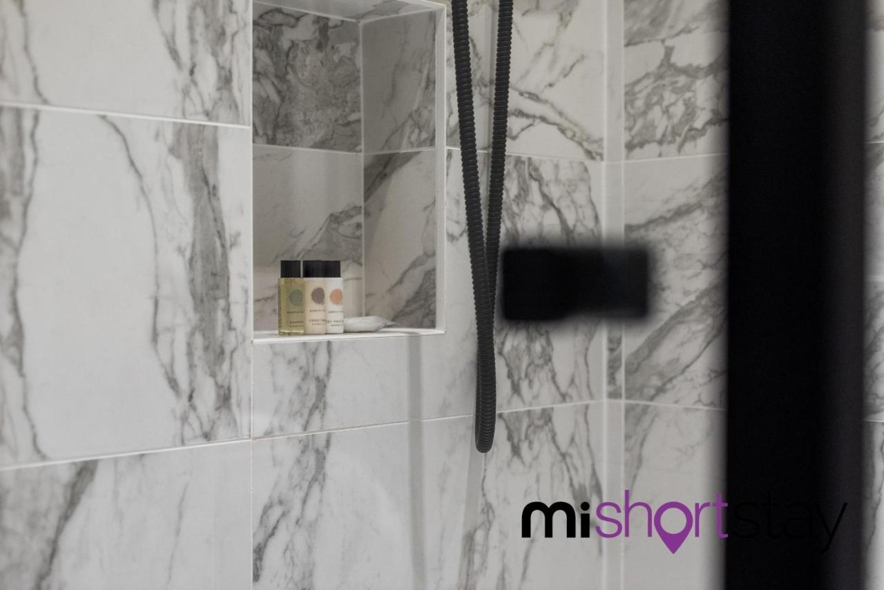 The Residence Fitzrovia - Private One Bedroom Apartment With Own Entrance Лондон Екстер'єр фото