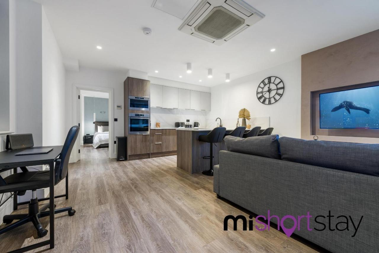 The Residence Fitzrovia - Private One Bedroom Apartment With Own Entrance Лондон Екстер'єр фото