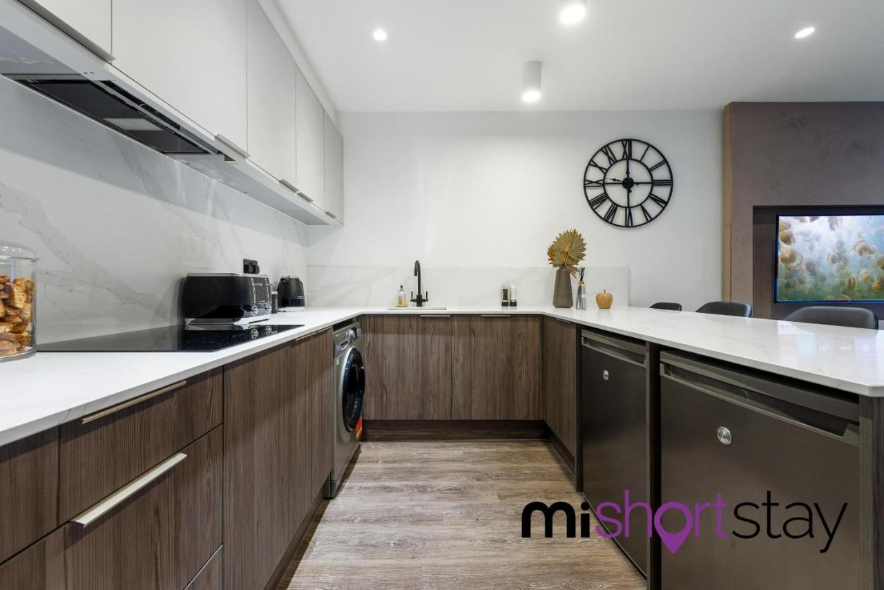 The Residence Fitzrovia - Private One Bedroom Apartment With Own Entrance Лондон Екстер'єр фото